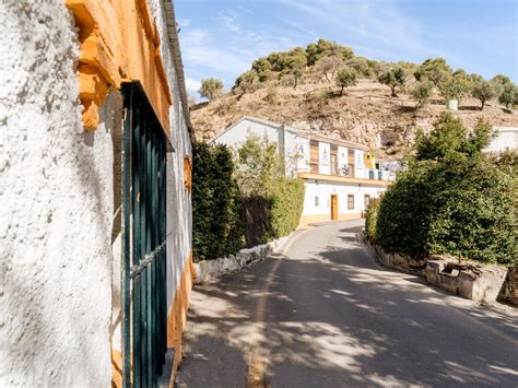 el cortijo de los solteros granada|Derriban parte del cortijo de la Nocla que  .